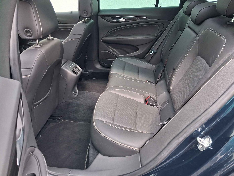 Opel Insignia 2.0 CDTi OPC line