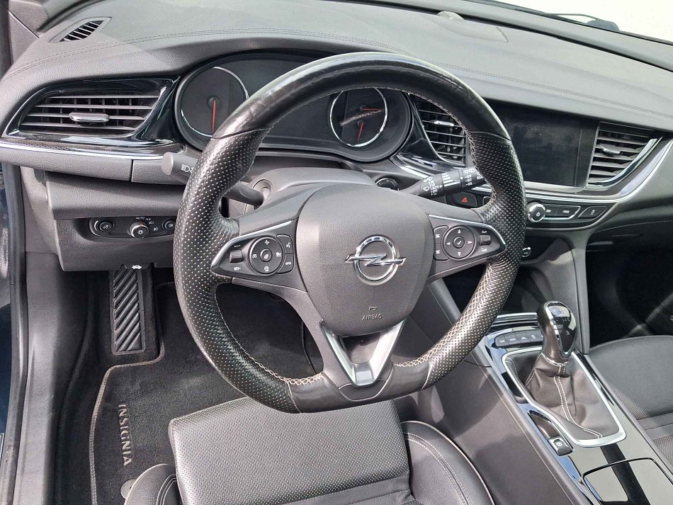 Opel Insignia 2.0 CDTi OPC line
