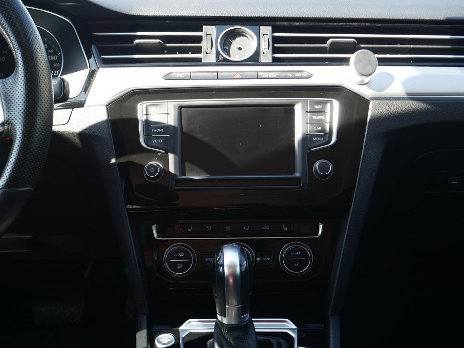 Volkswagen Passat 2.0 TDi 