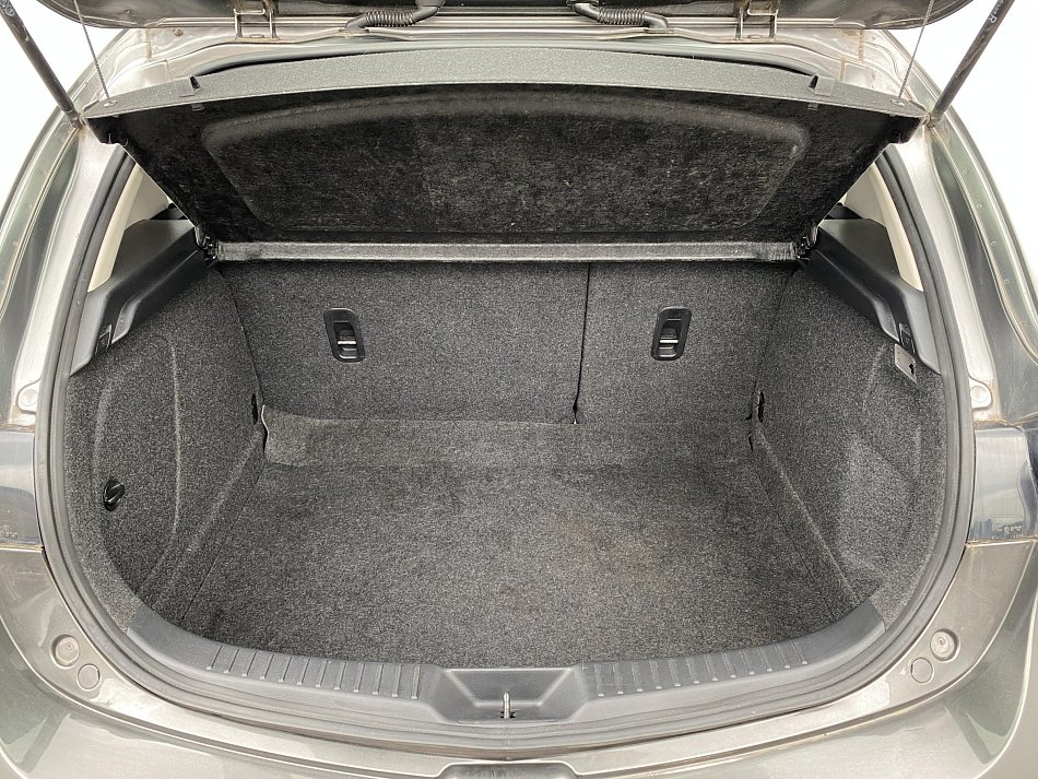 Mazda 3 1.6i Edition