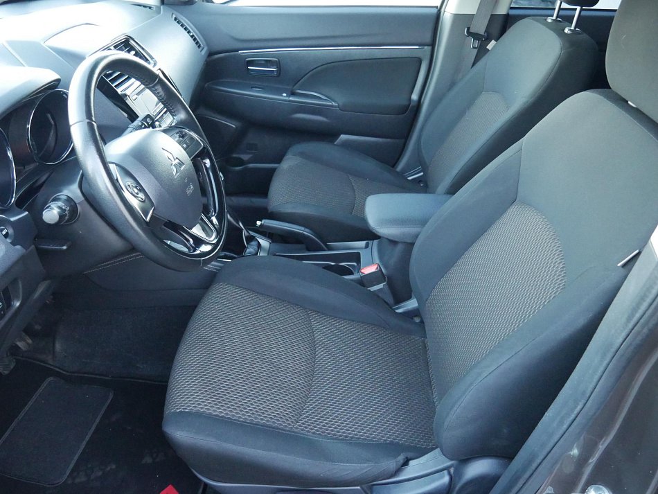 Mitsubishi ASX 1.6i Invite