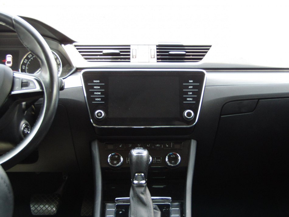 Škoda Superb III 1.4 TSi Style