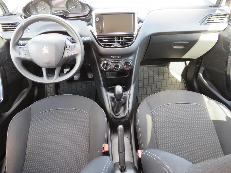 Peugeot 208 1.2PT 