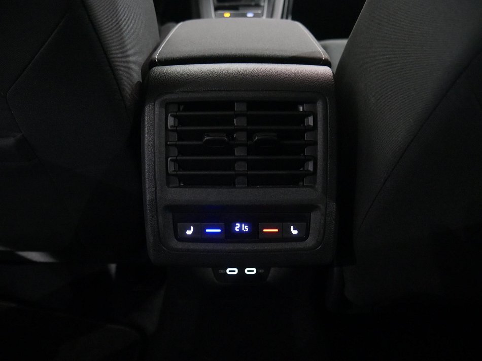 Volkswagen Golf 1.5TSi Life