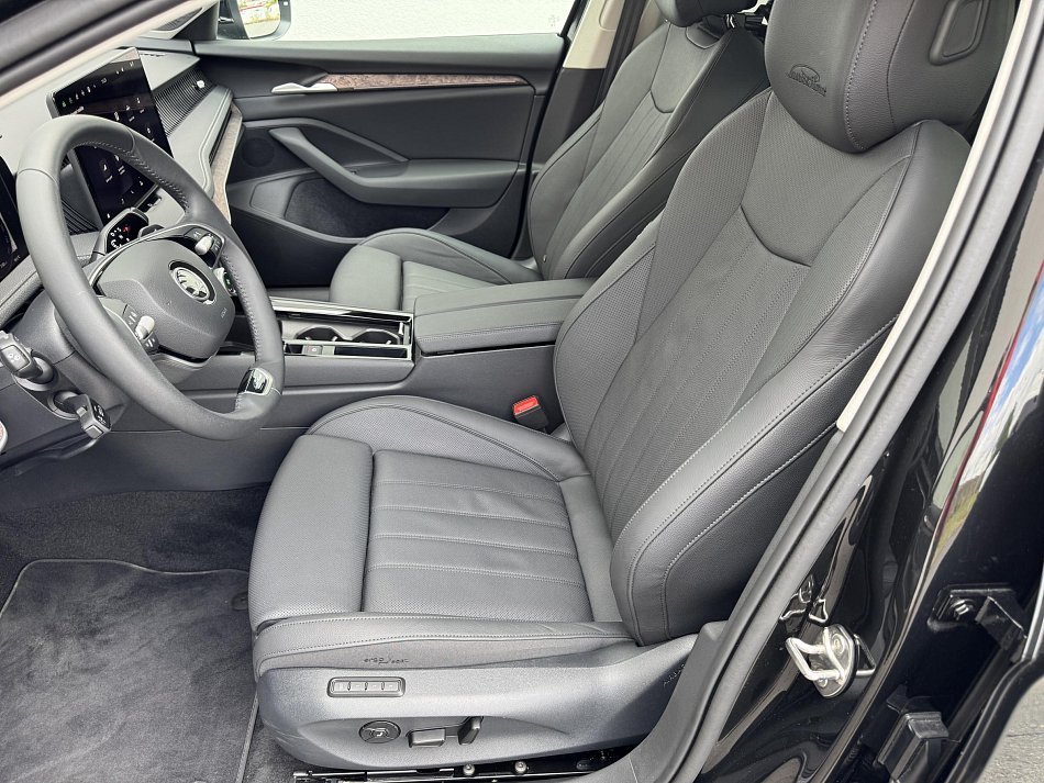 Škoda Superb IV 2.0 TSi L&K 4x4