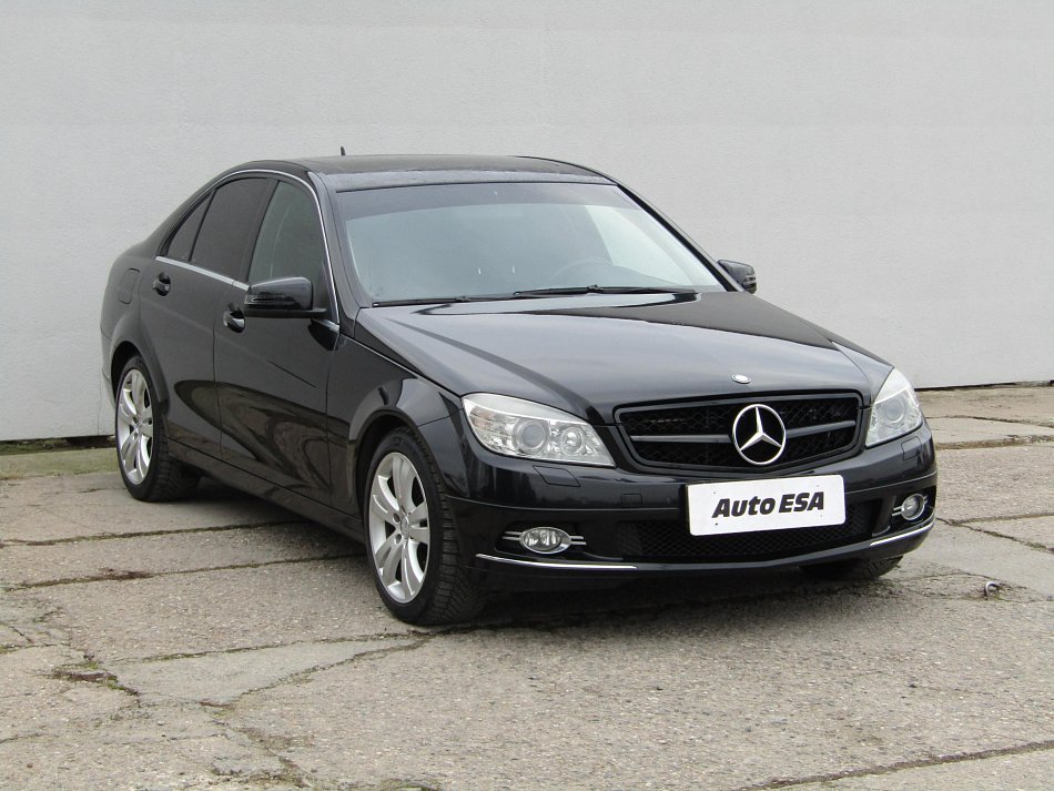 Mercedes-Benz Třída C 350 CGI 