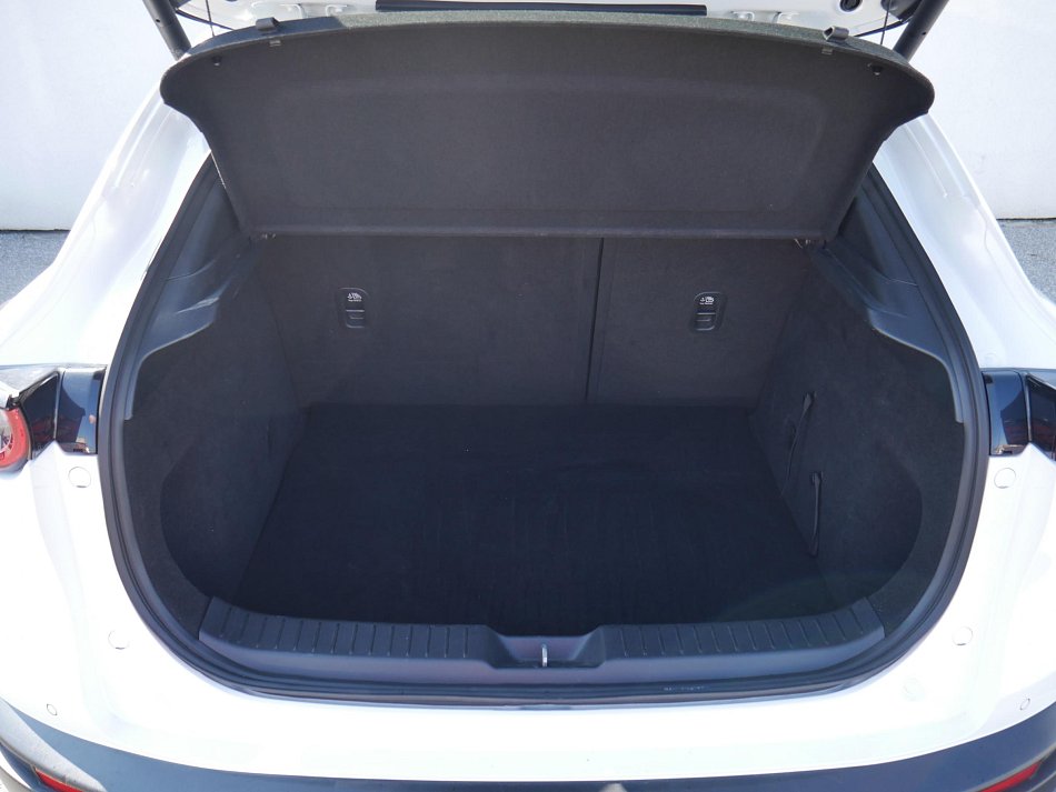 Mazda CX-30 2.0i 