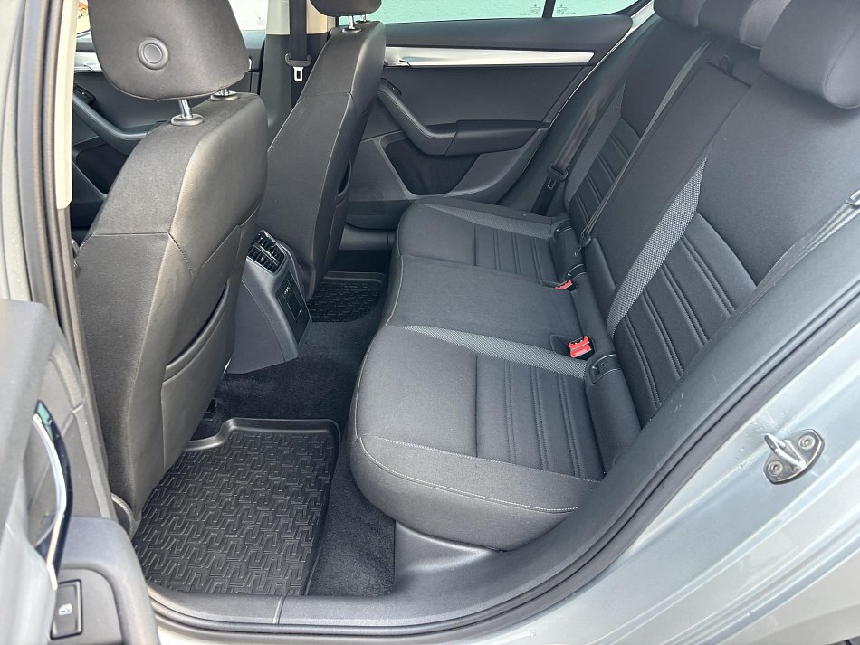 Škoda Octavia III 2.0 TDi Ambition 4x4