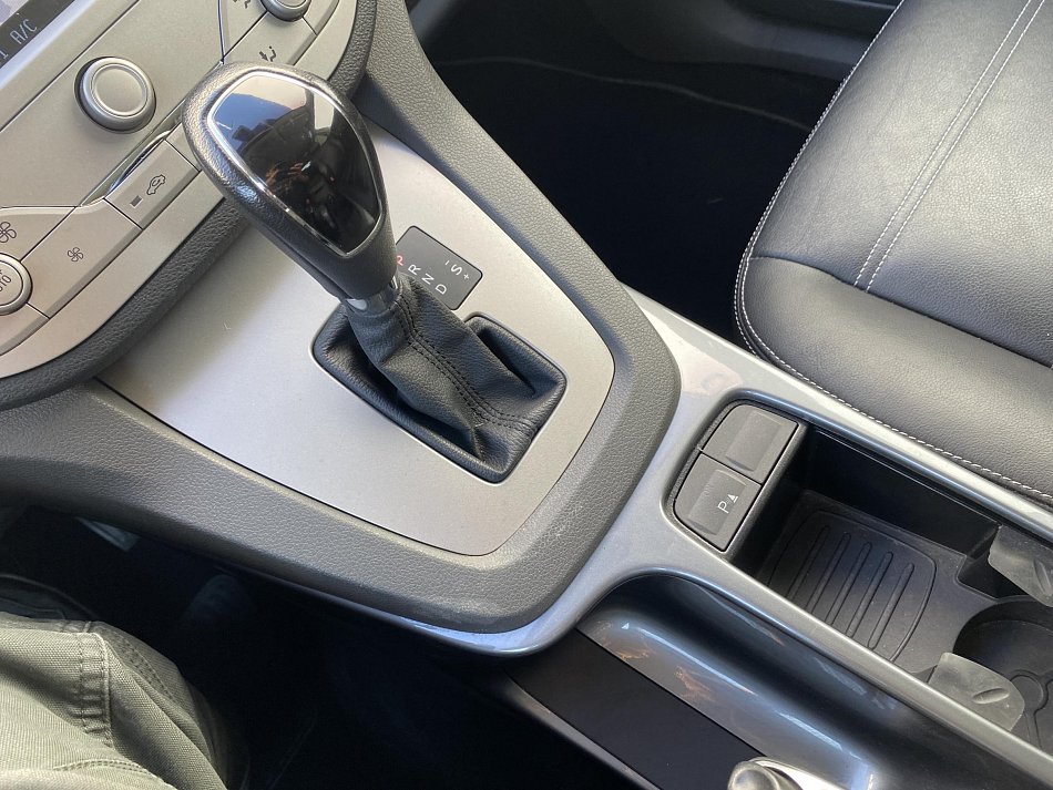 Ford Kuga 2.5 T Titanium 4x4