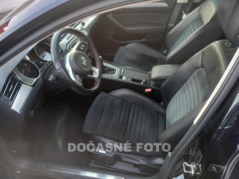 Volkswagen Passat 2.0 TDi 