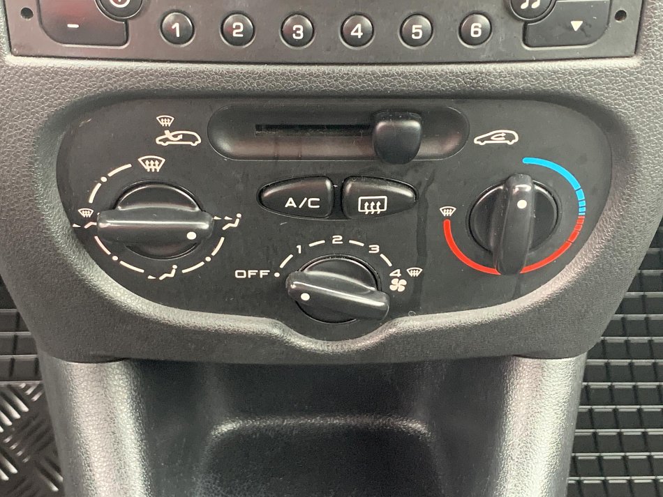 Peugeot 206 1.4i 