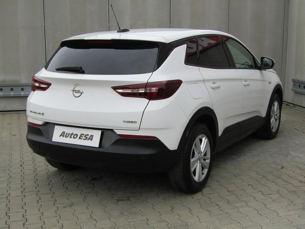 Opel Grandland X 1.2 PT 