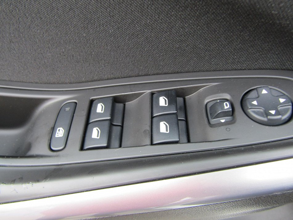 Opel Grandland X 1.2 PT 