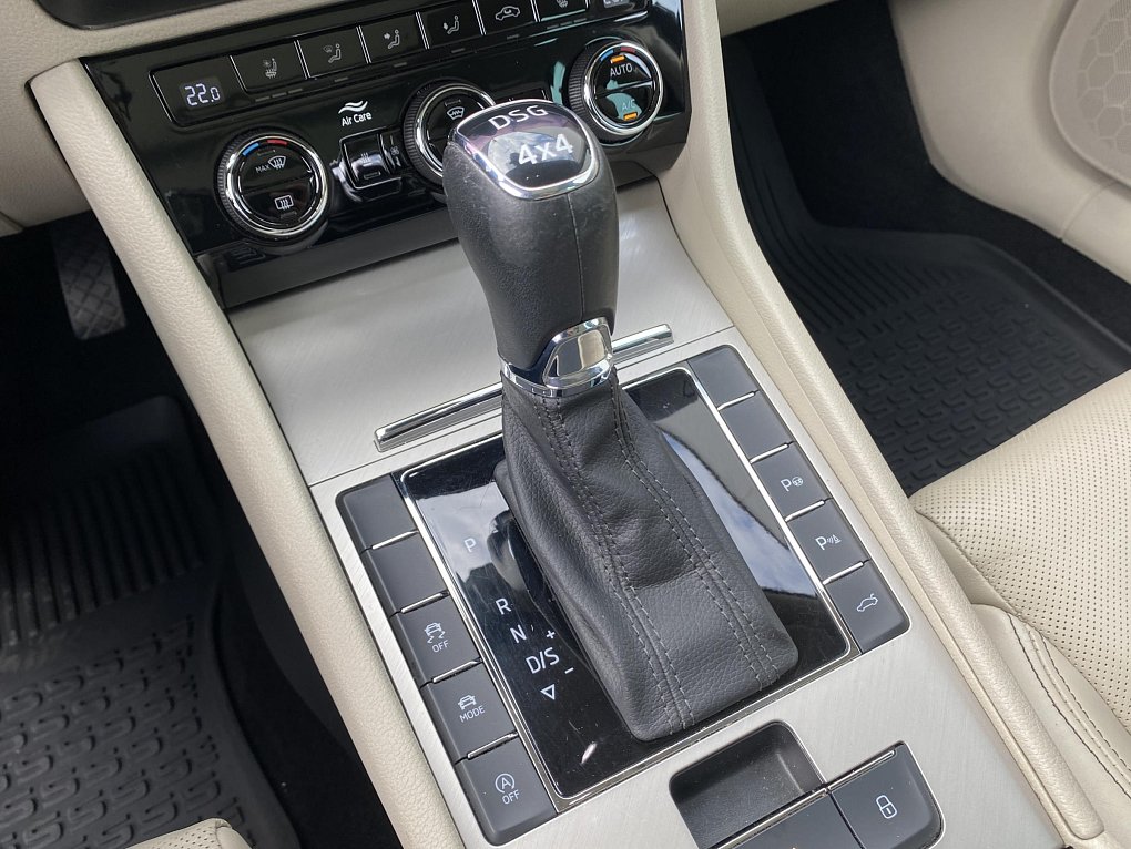 Škoda Superb III 2.0 TSi L&K 4x4