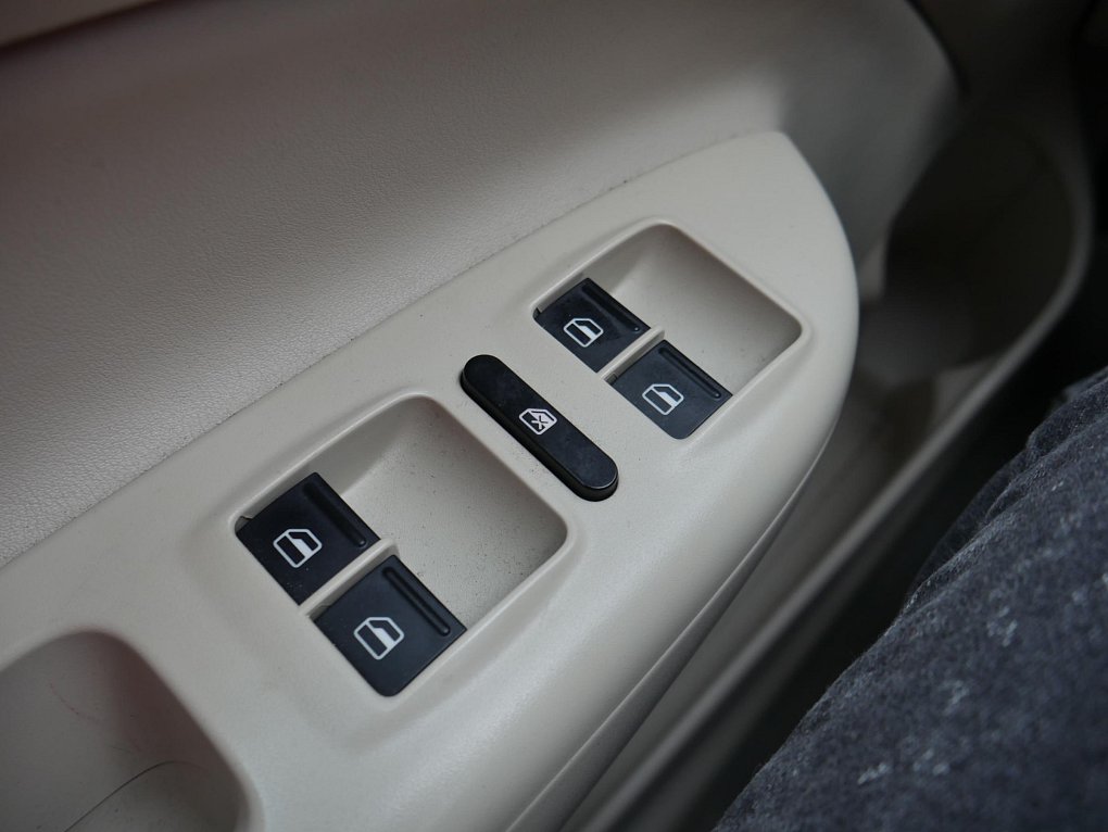 Škoda Octavia II 1.6 TDi Elegance