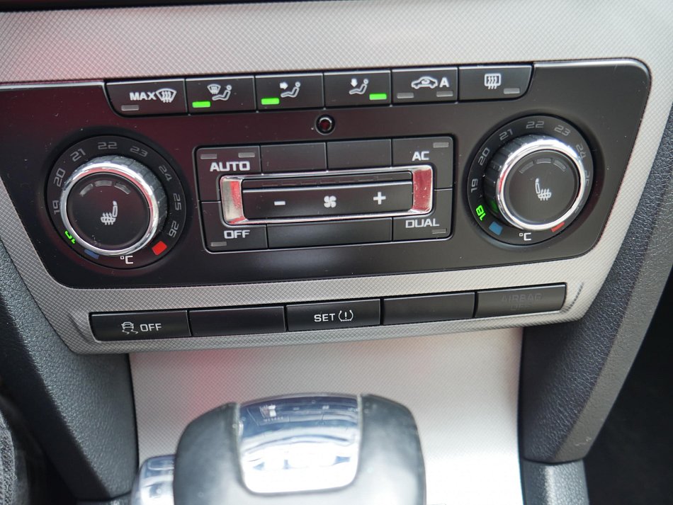 Škoda Octavia II 1.6 TDi Elegance