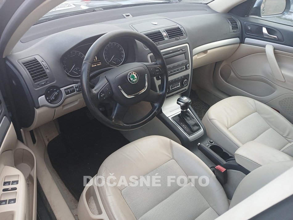 Škoda Octavia II 1.6 TDi Elegance