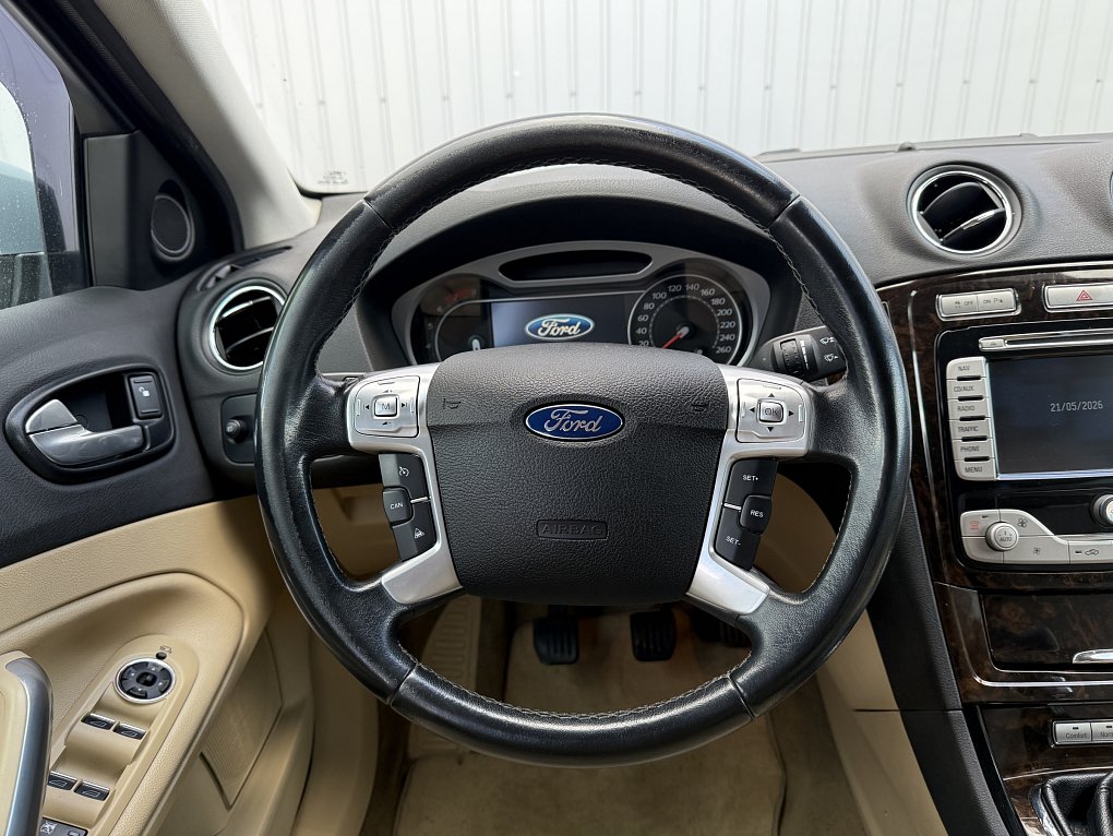 Ford Mondeo 2.5 T Ghia