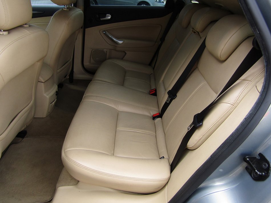 Ford Mondeo 2.5 T Ghia