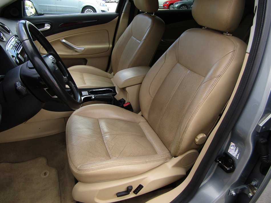Ford Mondeo 2.5 T Ghia