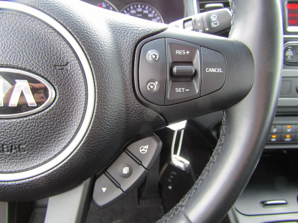 Kia Carens 1.6i 