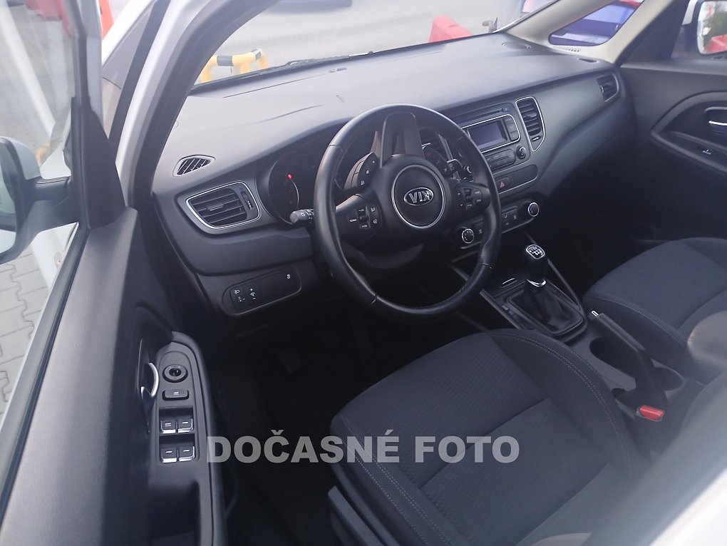 Kia Carens 1.6i 