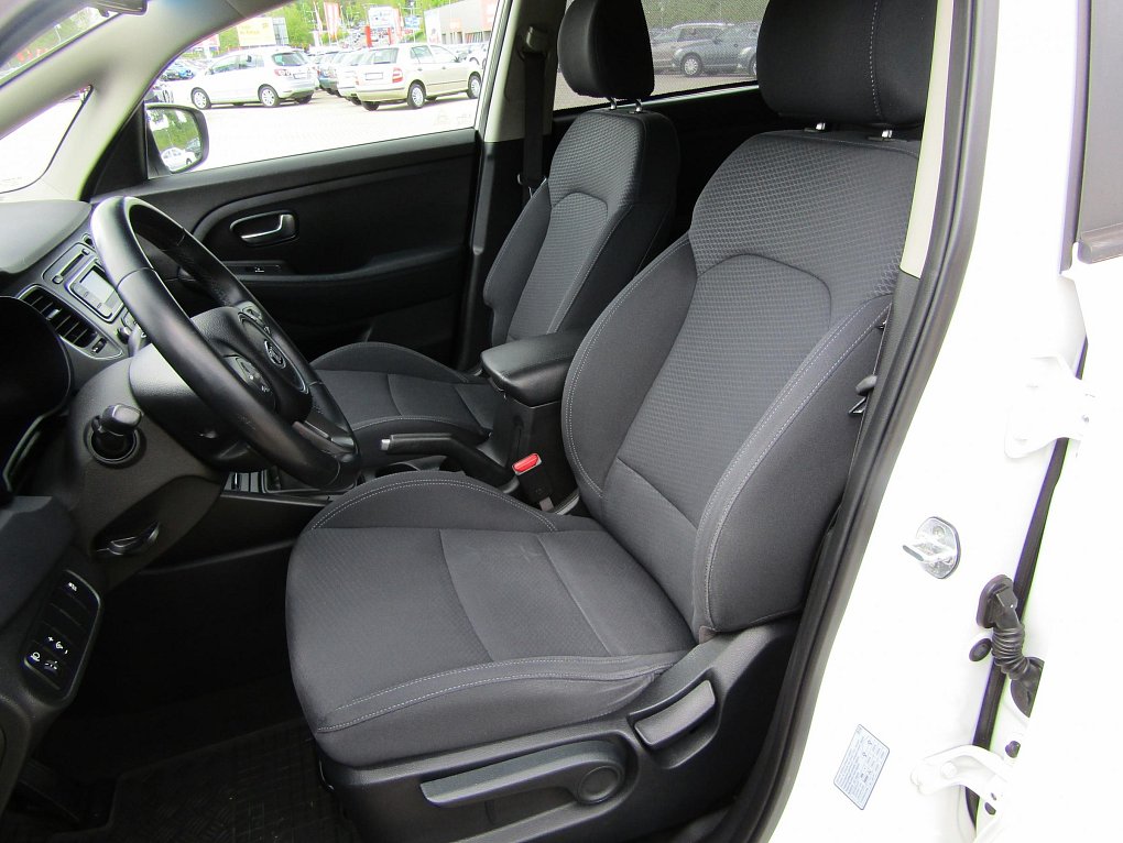 Kia Carens 1.6i 