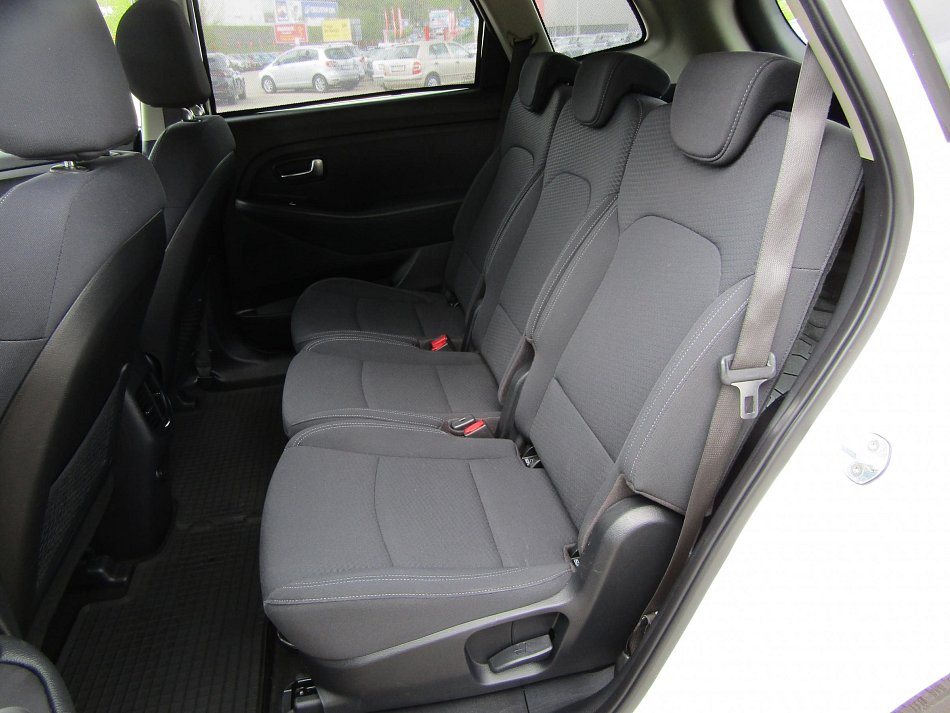 Kia Carens 1.6i 