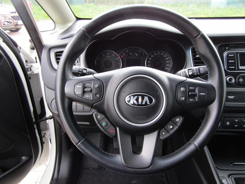 Kia Carens 1.6i 