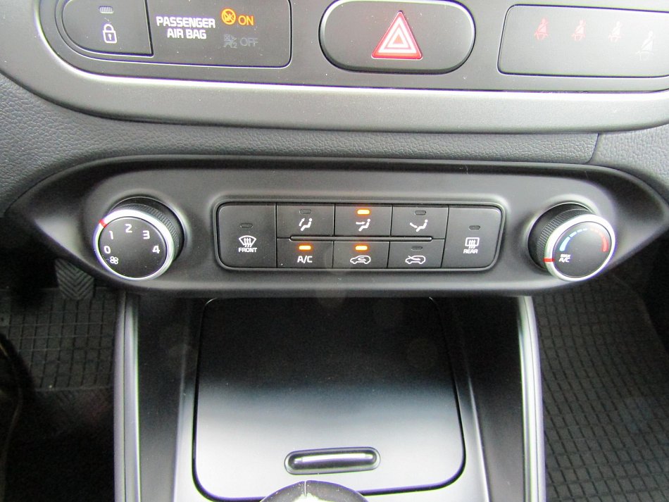 Kia Carens 1.6i 