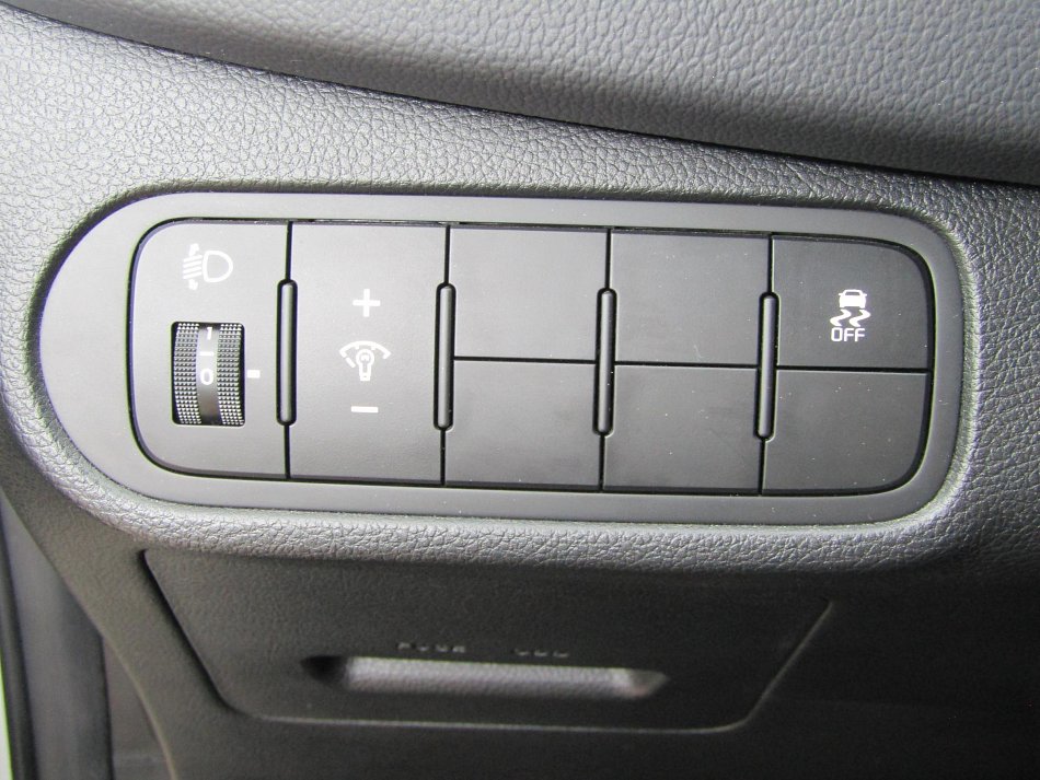 Kia Carens 1.6i 