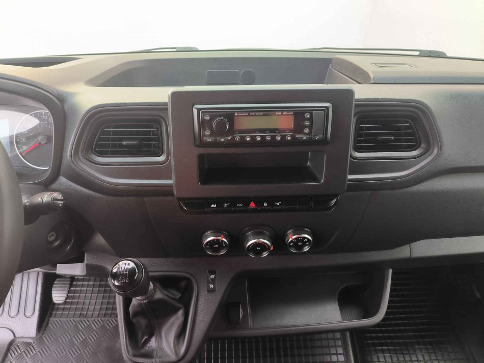 Renault Master 2.3dCi Cool L3H2