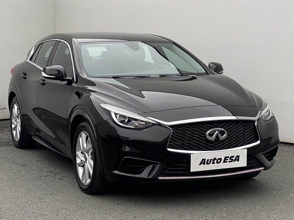 Infiniti Q30 1.5 D 