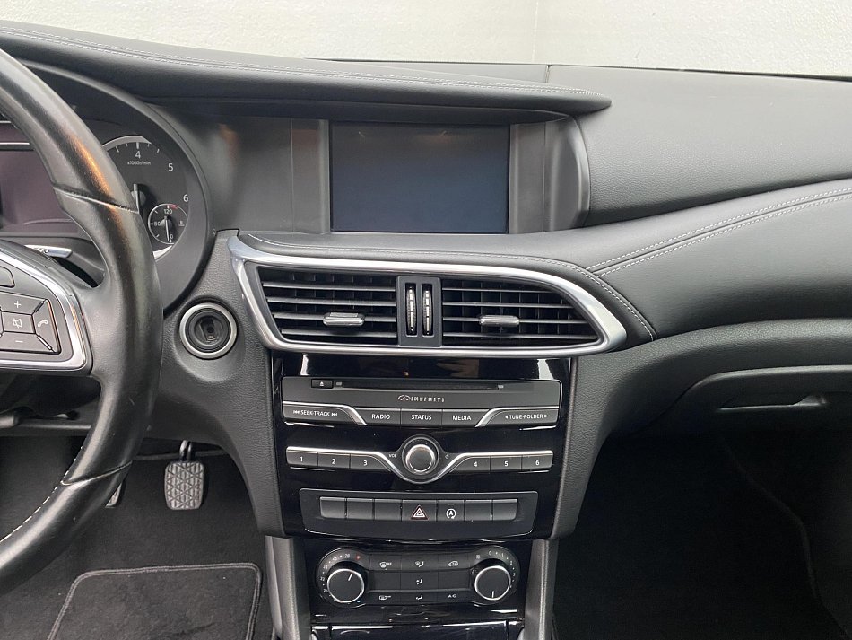Infiniti Q30 1.5 D 