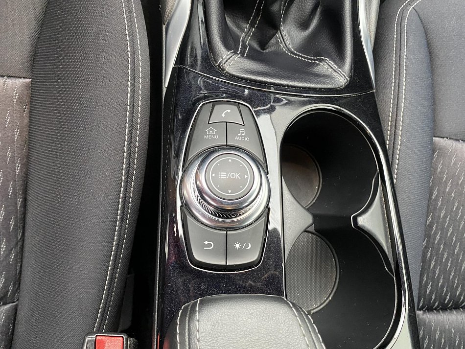 Infiniti Q30 1.5 D 
