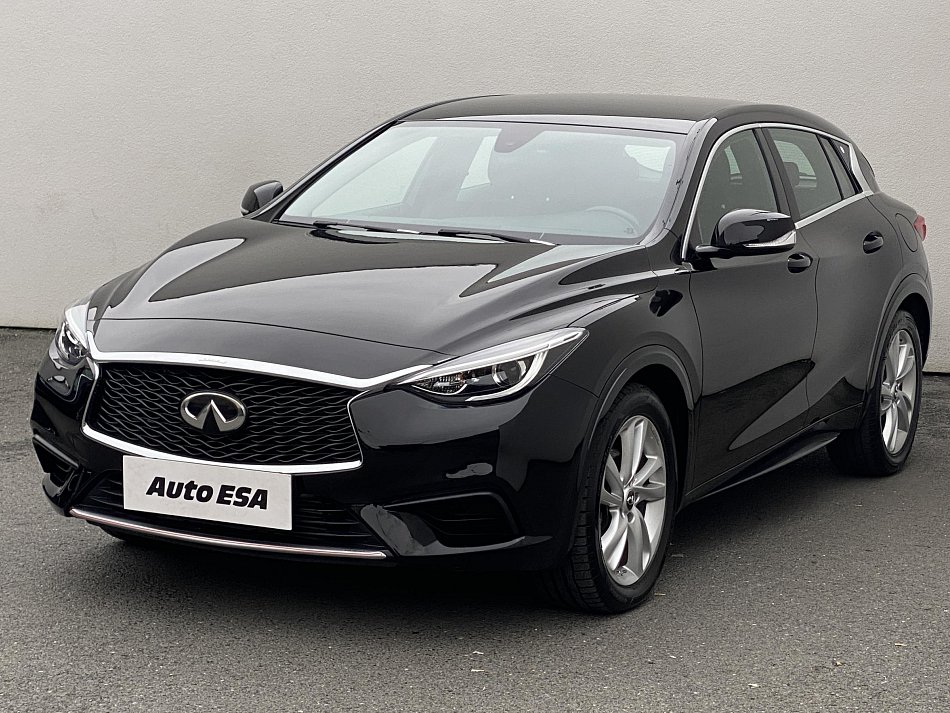 Infiniti Q30 1.5 D 