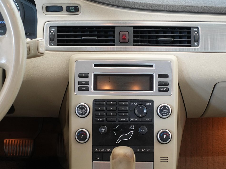 Volvo V70 2.4D 