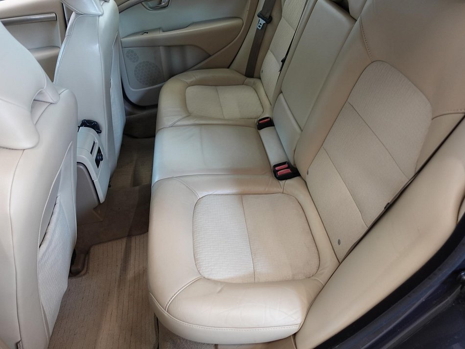 Volvo V70 2.4D 