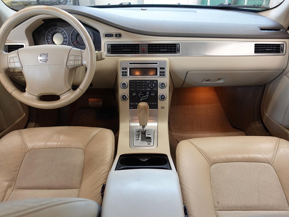 Volvo V70 2.4D 