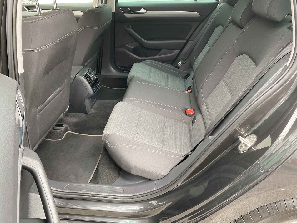 Volkswagen Passat 1.5 TSi 