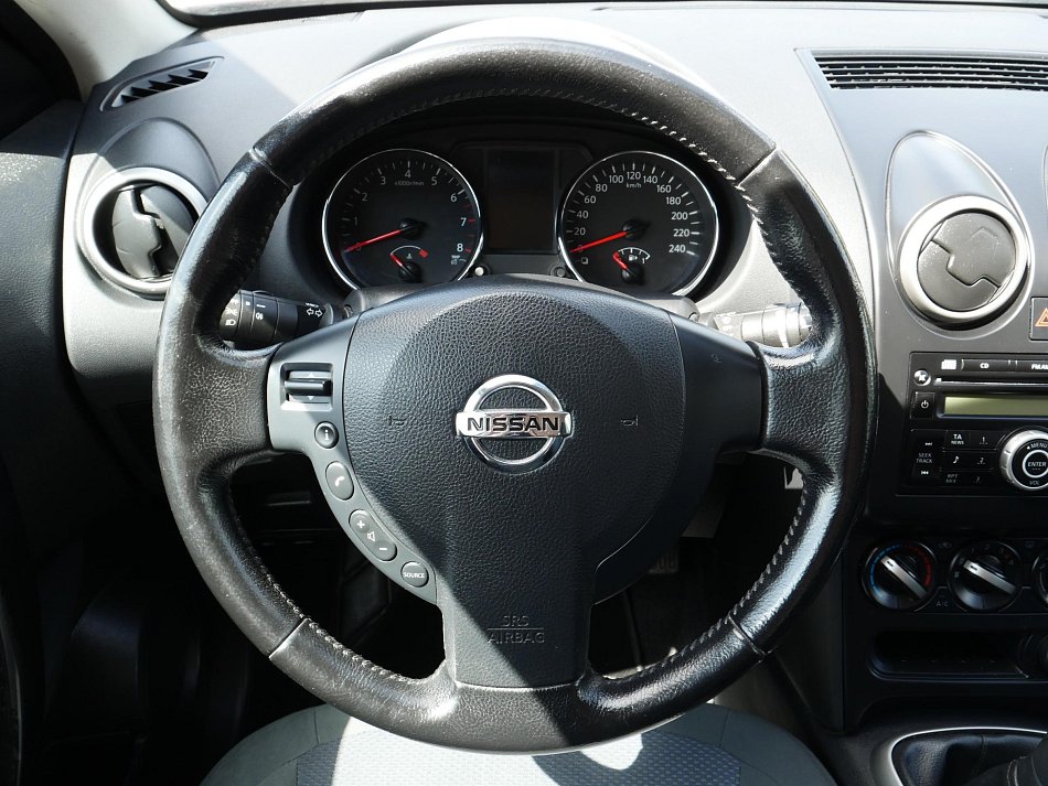 Nissan Qashqai 1.6i 