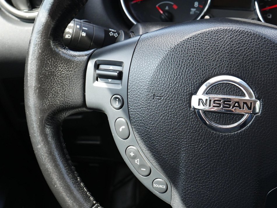 Nissan Qashqai 1.6i 
