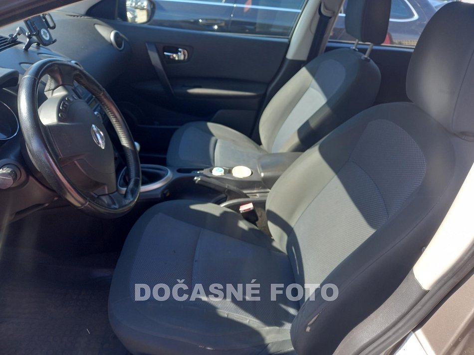 Nissan Qashqai 1.6i 