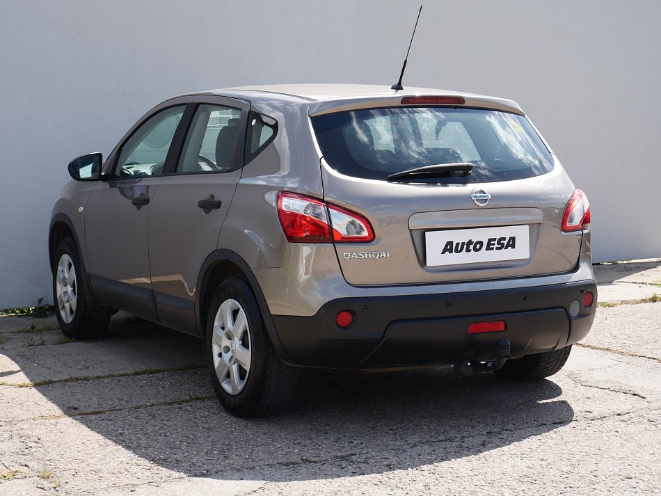 Nissan Qashqai 1.6i 