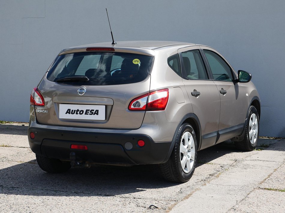 Nissan Qashqai 1.6i 