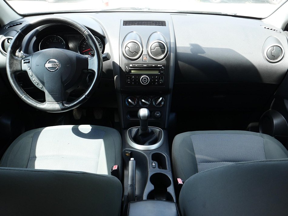 Nissan Qashqai 1.6i 
