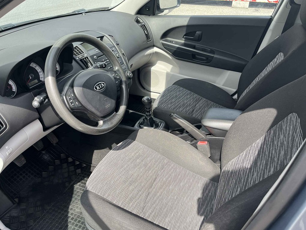 Kia Ceed 1.4CVVT 