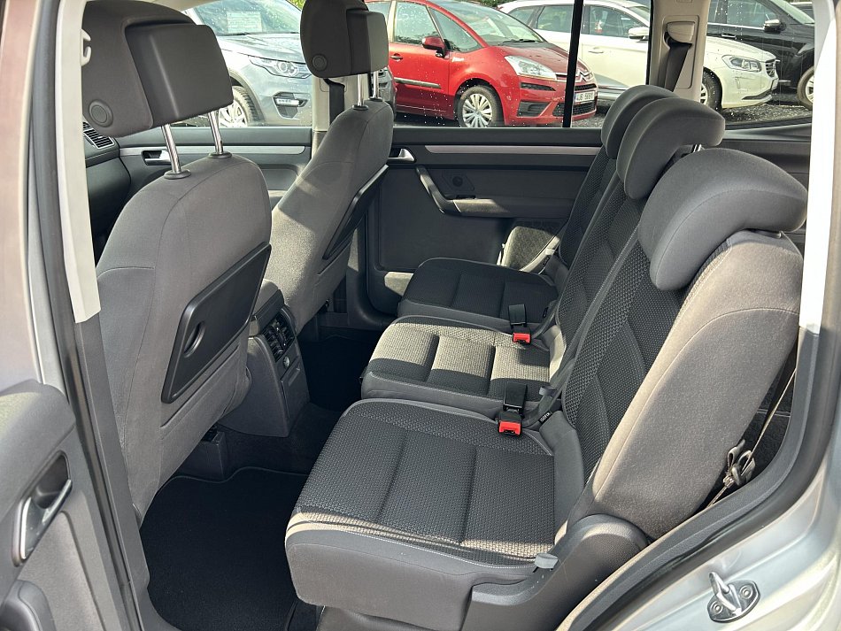 Volkswagen Touran 2.0 TDi Comfortline 7míst