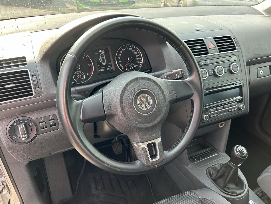 Volkswagen Touran 2.0 TDi Comfortline 7míst