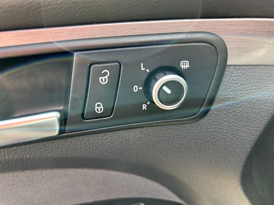 Volkswagen Touran 2.0 TDi Comfortline 7míst